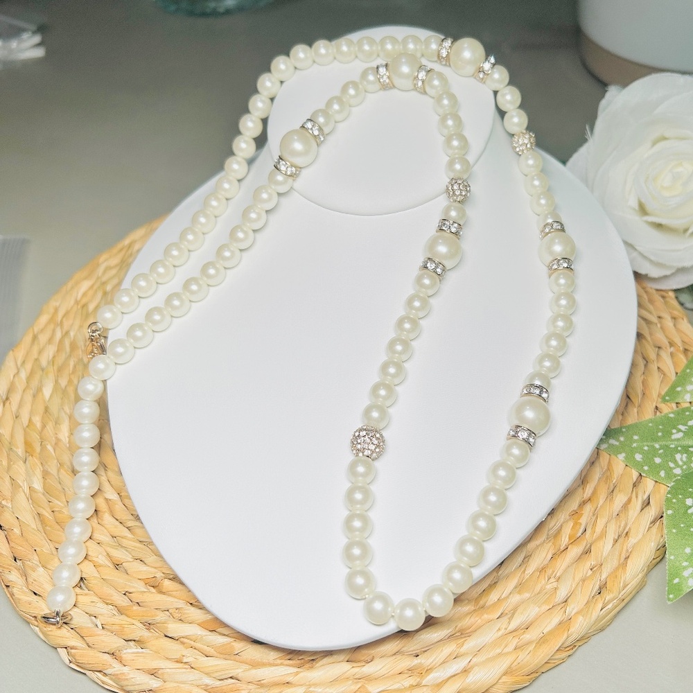Ann Taylor 32” Long Faux Pearl and Pavé Crystal Necklace - Picture 1 of 8